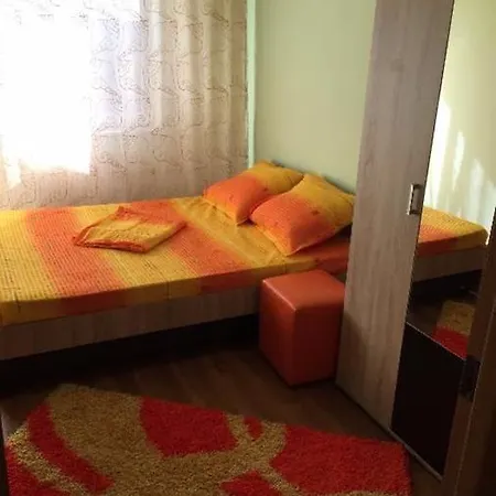Apartament Apartament Mario *